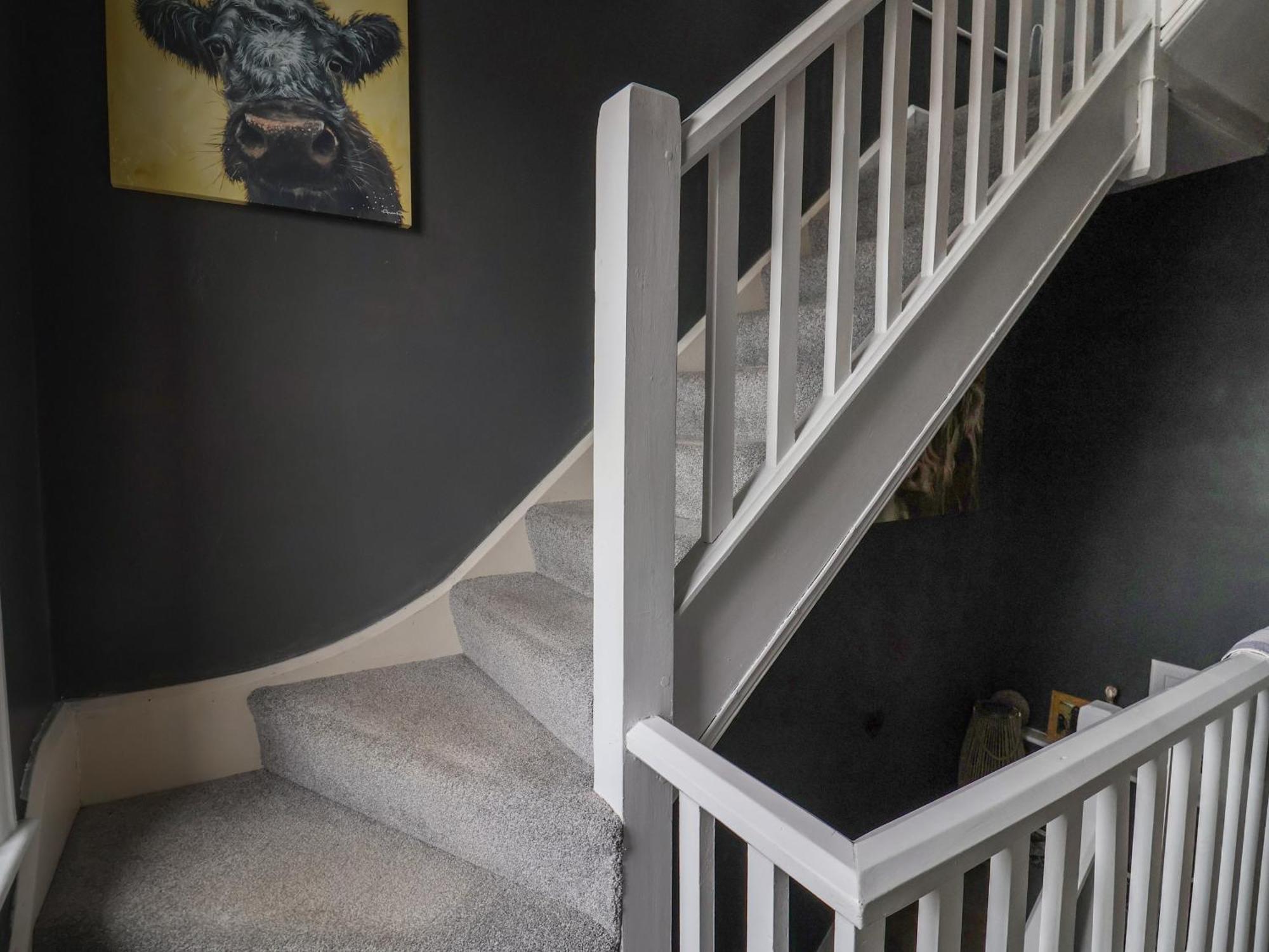 Apartment Stone's Throw